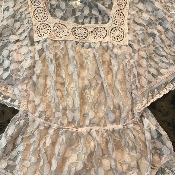 Cynthia Rowley Lace Top. Size M. - Picture 5 of 13